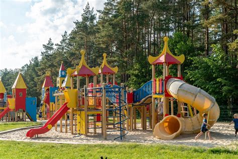 Vaikų parkas Palangoje su žaidimų aikštele