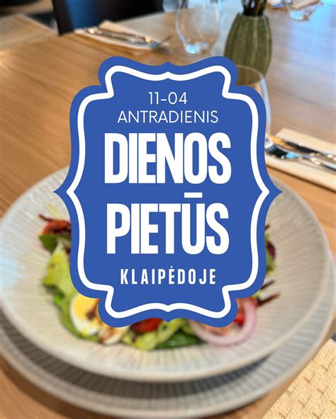 šeima pietauja restorane