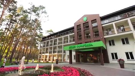 Eglės sanatorijos kompleksas Birštone, apsuptas pušyno