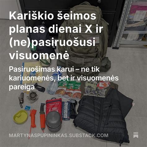 šeima ruošiasi kelionei lagaminai