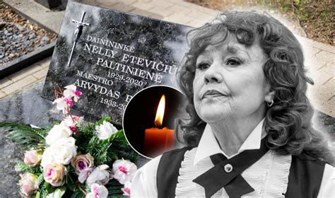 Nelly Paltinienė su apdovanojimais