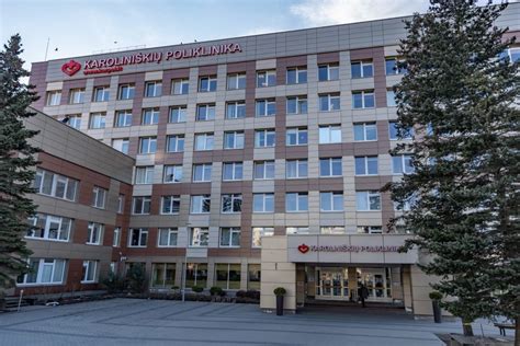 Lazdynų poliklinikos pastato išorė