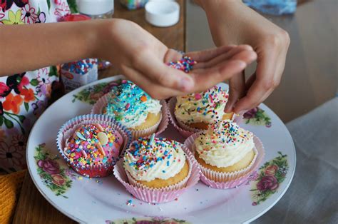 Spalvingi keksiukai vaikiškam gimtadieniui