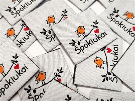 kūdikio drabužių etiketės su nurodymais