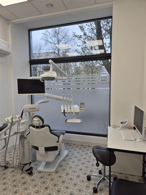 Moderni odontologijos klinika ir vaikų laukiamasis