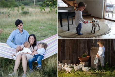 Jauna šeima su naujagimiu namuose JK