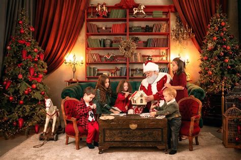 jauki Kalėdų pasaka prie židinio