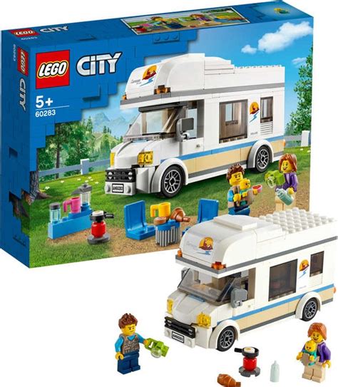 LEGO Stovyklautojų atostogų furgonas su minifigūrėlėmis
