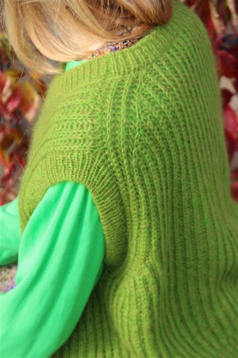 Pavyzdžiai megztų liemenių vaikams iš siūlų likučių