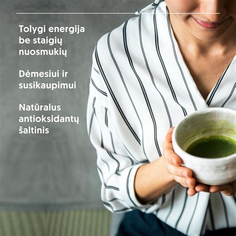 Moteris, laikanti pilvuką