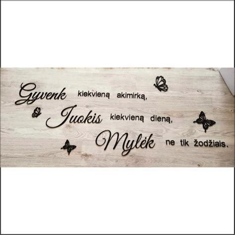 užrašai ant torto