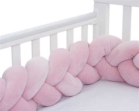 vaikiškos lovytės apsauga - pynė