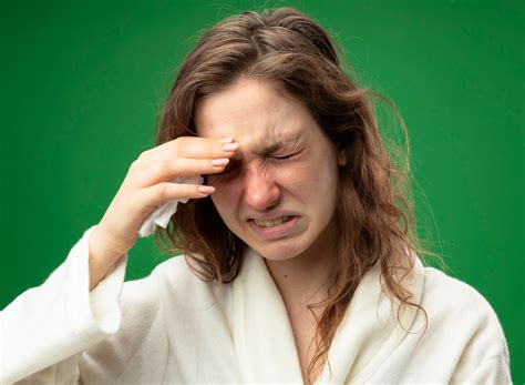 Schematiškas ašarų latako užsikimšimas