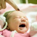 kūdikis atpylinėja