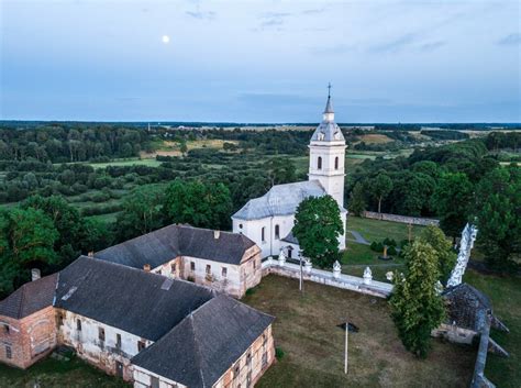 Šv. Domininko vienuolyno pastatas Aukštadvaryje