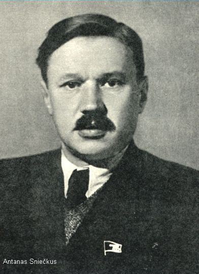 Antanas Sniečkus jaunystėje