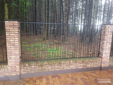 Skirtingų tipų apsauginių vartelių montavimas