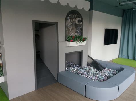 Įvairių žaidimų kambarių interjerai