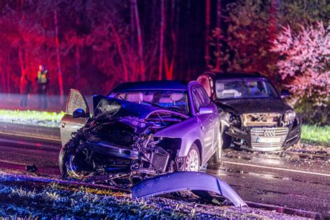 automobilių avarijos vieta sankryžoje