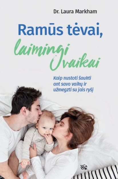 Tėvai su dvynukais laimingi