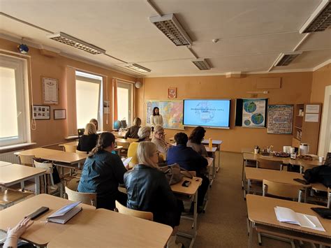 Pedagogų seminaras, kuriame mokytojai išbando aktyvias užduotis