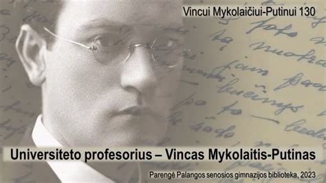 Profesorius Vincas Auryla prie darbo stalo