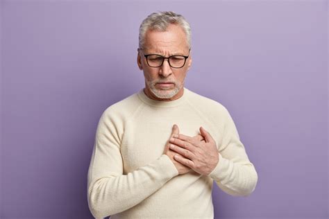 schematinis krūtinės skausmo pavyzdys