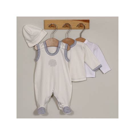 Vientiso ir dviejų dalių kombinezono palyginimas