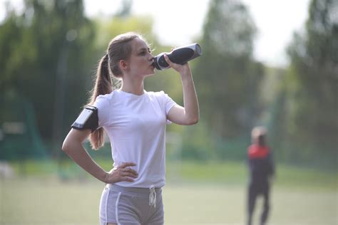 Marškiniai kaip socialinio statuso ir lūkesčių simbolis