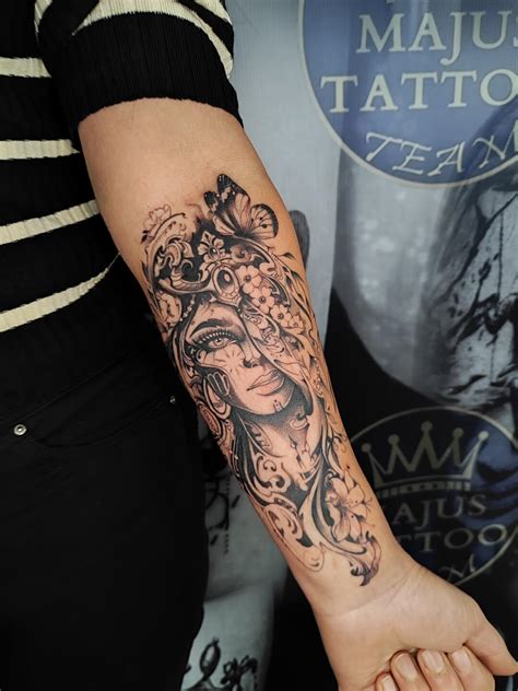 Įvairių tatuiruočių stilių pavyzdžiai