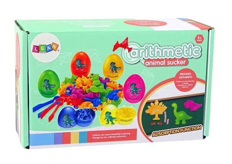 Vaizdas su įvairiais dinozaurais