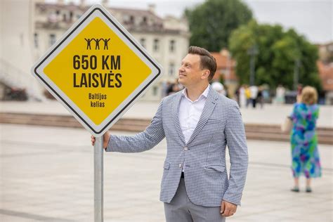 Asfalto prasiveržimas kaip laisvės simbolis