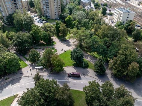 Skvero priežiūra ir planuojamas poilsio erdvės sukūrimas