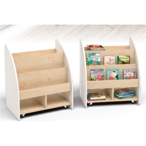 Bibliotekos lentyna su knygomis vaikams