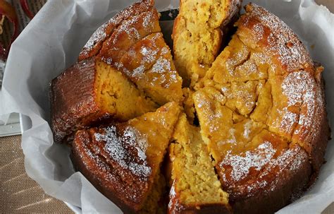 Apelsinų ir obuolių pyragas