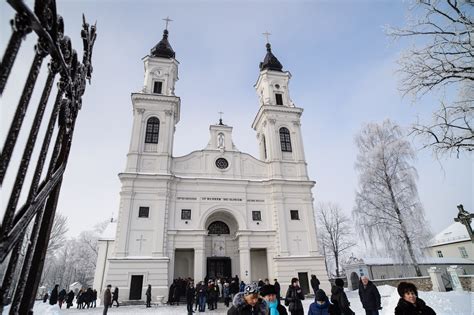 Marijampolės Šv. Arkangelo Mykolo bazilika ir aplinka