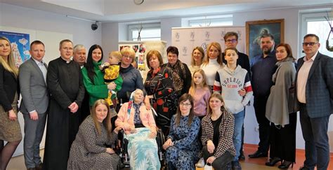 Šv. Arkangelo Mykolo globos namų darbuotojai
