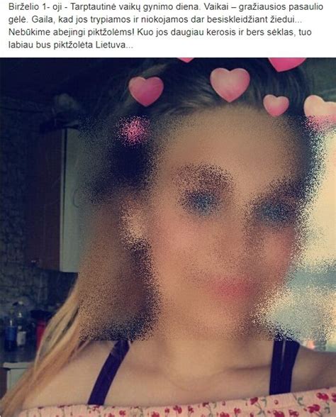 Merginos tapo drobėse per vakarėlį