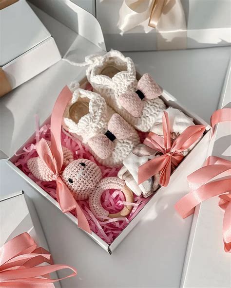 Rankų darbo liemenė naujagimiui