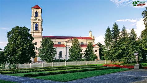 Raudondvario Šv. Kūdikėlio Jėzaus Teresės bažnyčios eksterjeras