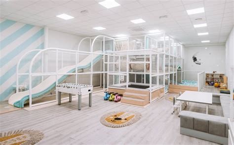 Trijų aukštų žaidimų aikštelė 