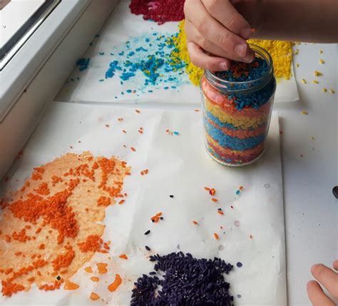 vaikai mokosi atpažinti emocijas per žaidimą