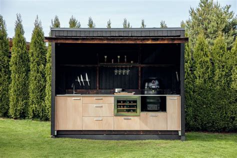 stovyklos lauko virtuvė ir valgykla