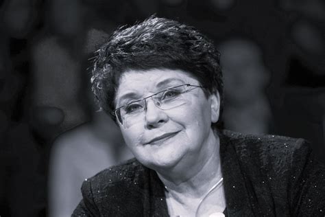 Zita Kelmickaitė su tautiniu kostiumu