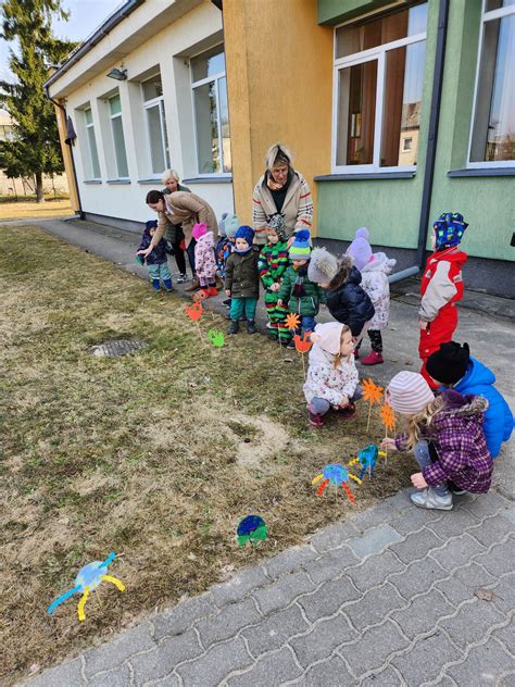 Vaikai žaidžiantys 