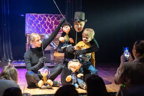 Interaktyvus teatras su pirštukinėmis lėlėmis