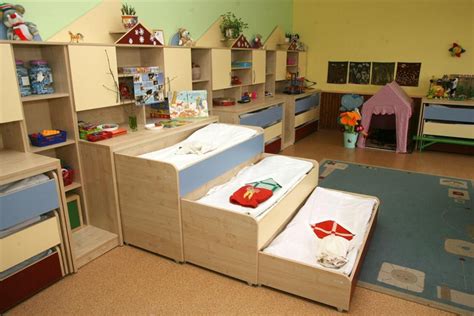 Vaikų žaidimai ir bendravimas ikimokyklinėje įstaigoje