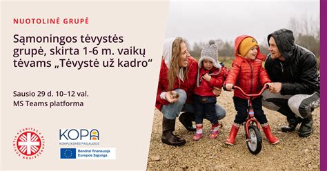 Vaikų grupė atliekanti pusiausvyros pratimus