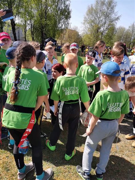 Vaikai dalyvauja sporto varžybose