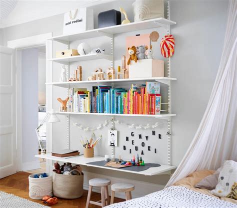IKEA lentynų ir komodų idėjos vaikų kambariui